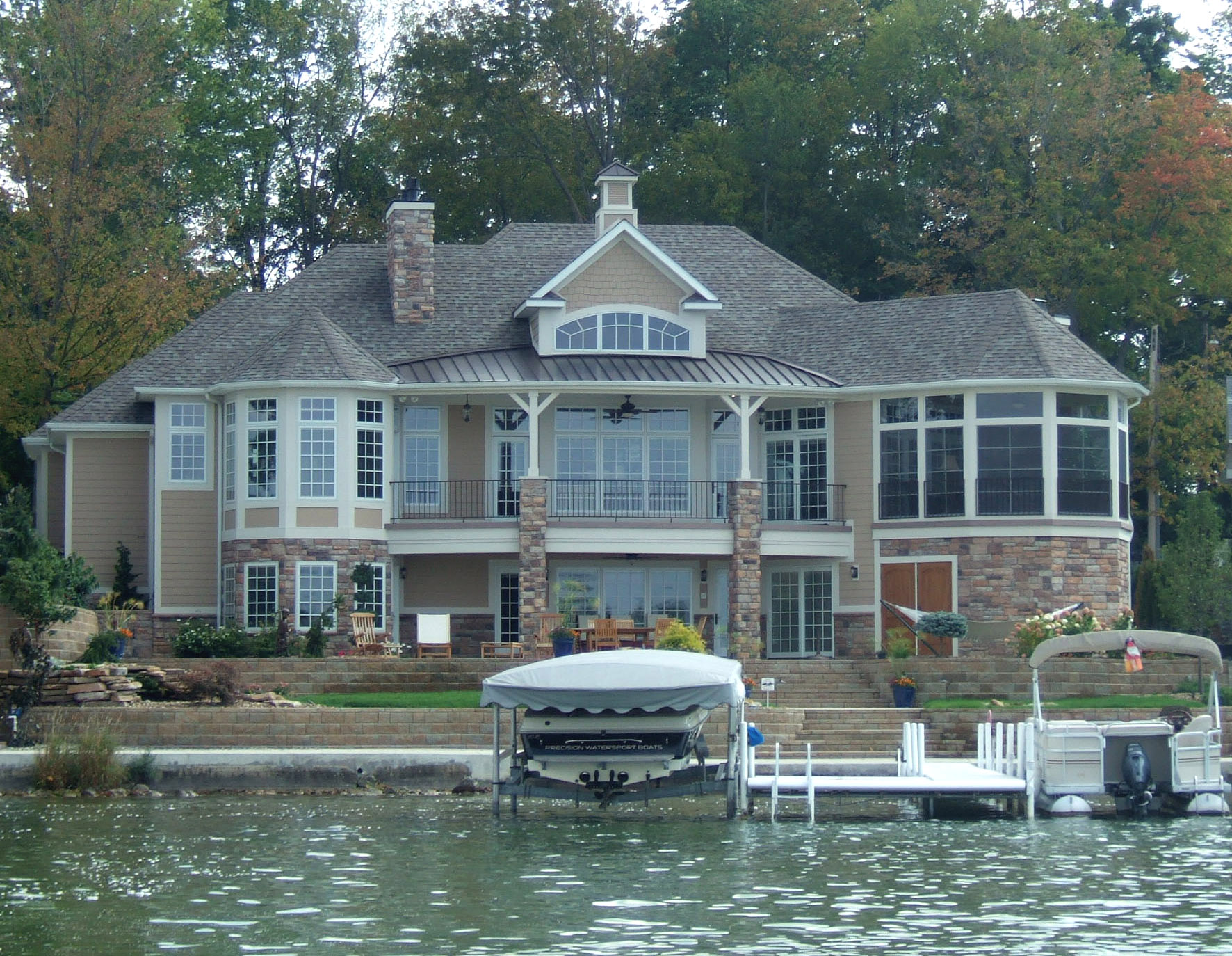 Lake home construction in northern Indiana