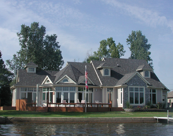 Lake cottage design and build on Clear Lake