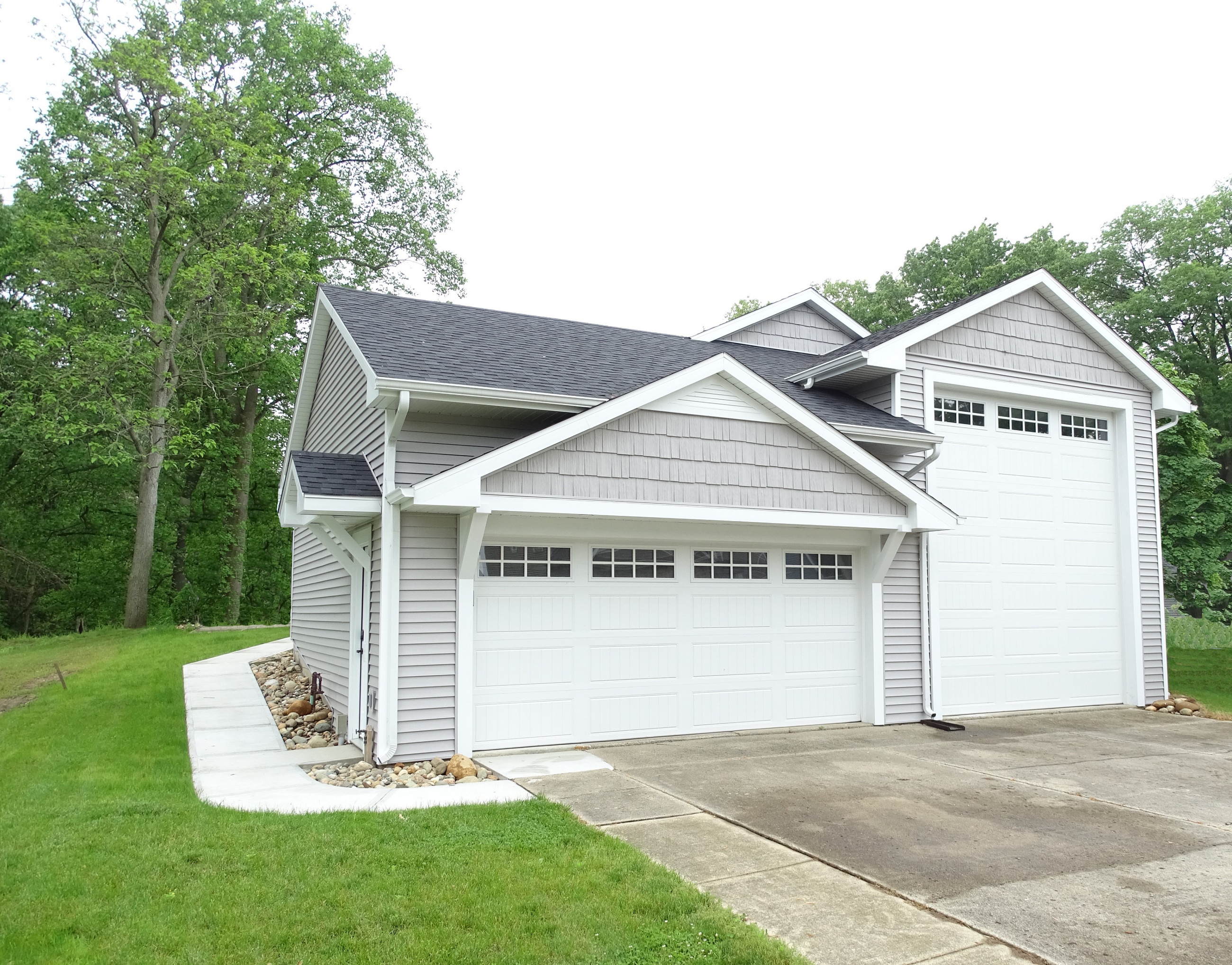 Front of new garage in northern Indiana